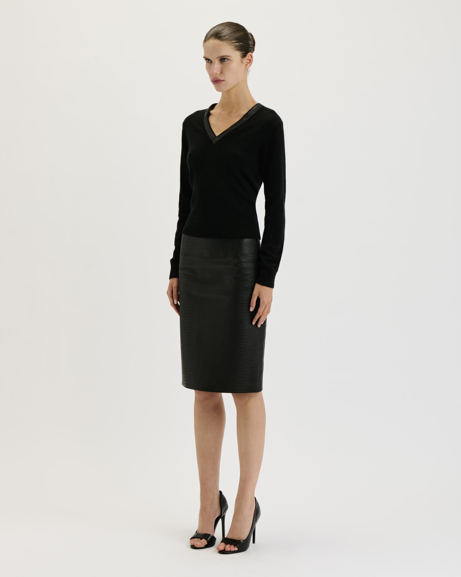 Leather Pencil Skirt / Crocodile