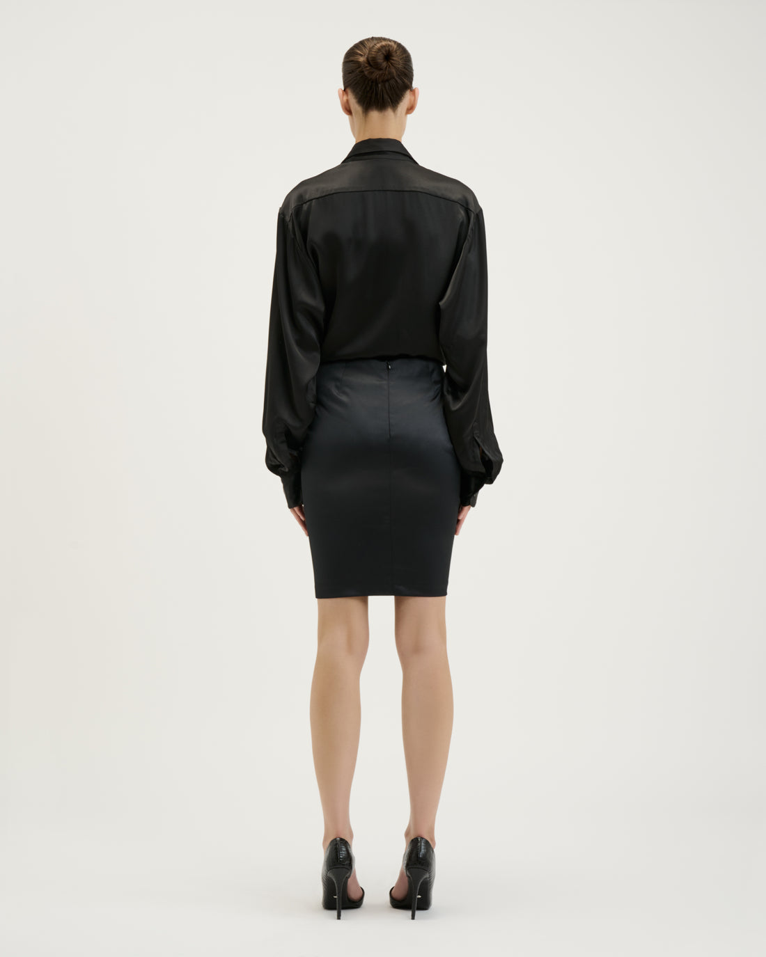 Satin Pencil Skirt / Black